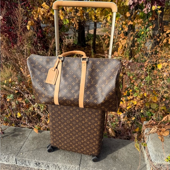 Louis Vuitton M41416 Bandoulière 50 & Louis Vuitton M23203
Horizon 55 combo - Picture 4 of 17